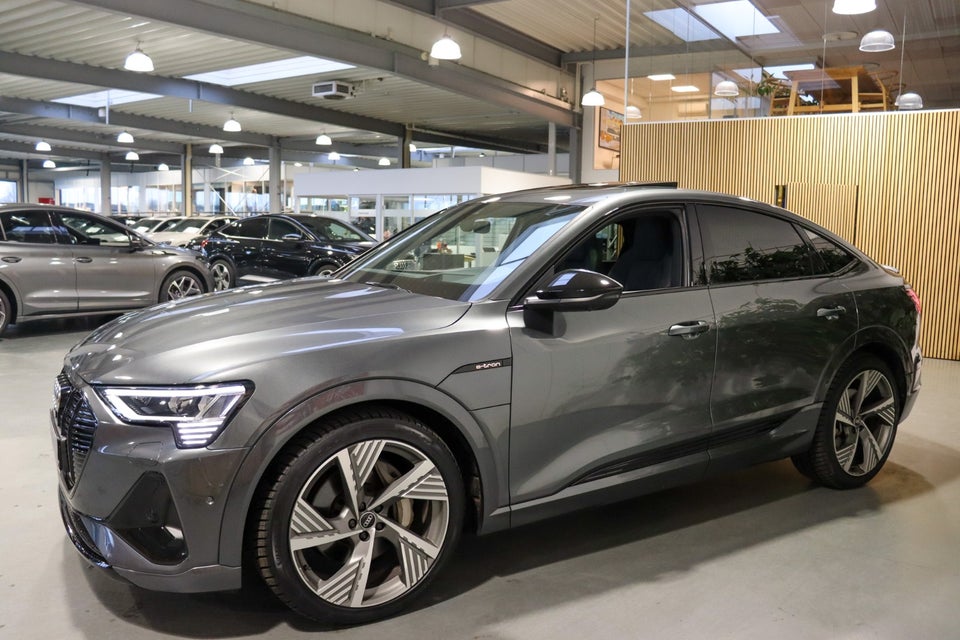 Audi e-tron 55 S-line Sportback quattro 5d