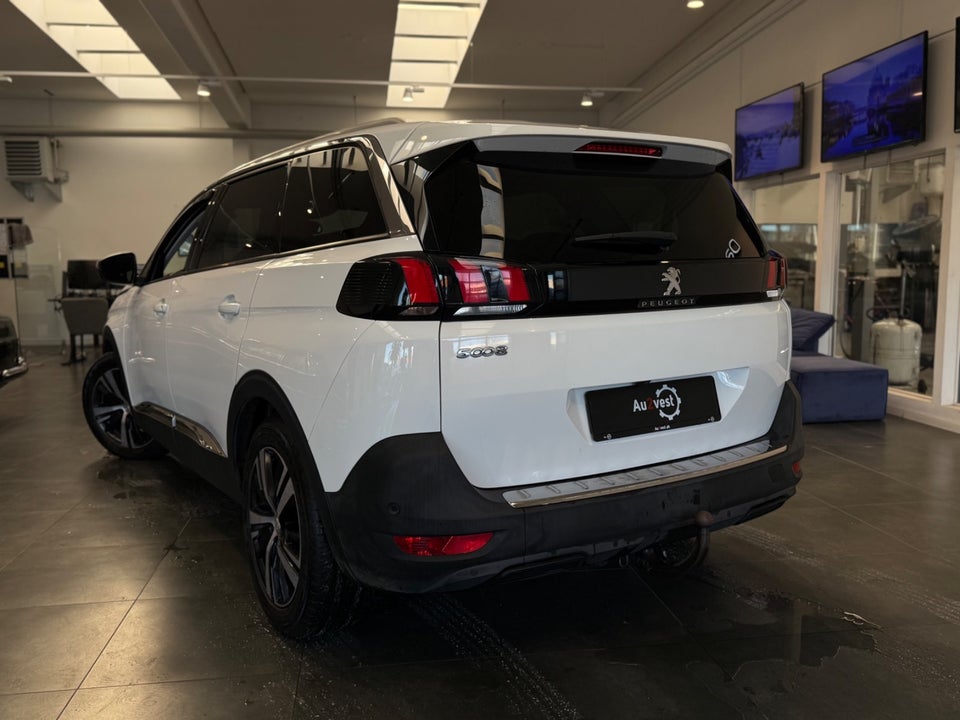 Peugeot 5008 1,6 BlueHDi 120 Allure EAT6 7prs 5d