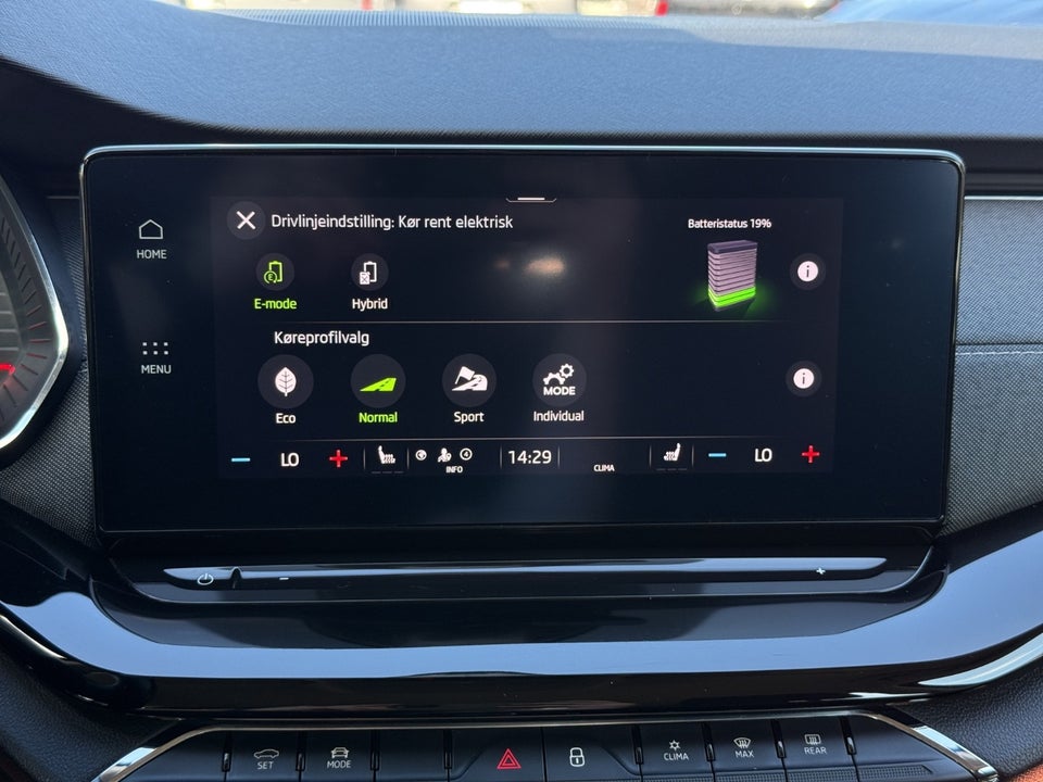 Skoda Octavia 1,4 TSi iV Plus DSG 5d