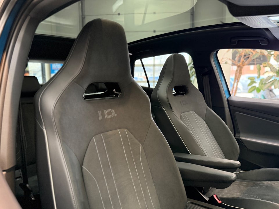 VW ID.4 77 Pro Style+ 5d