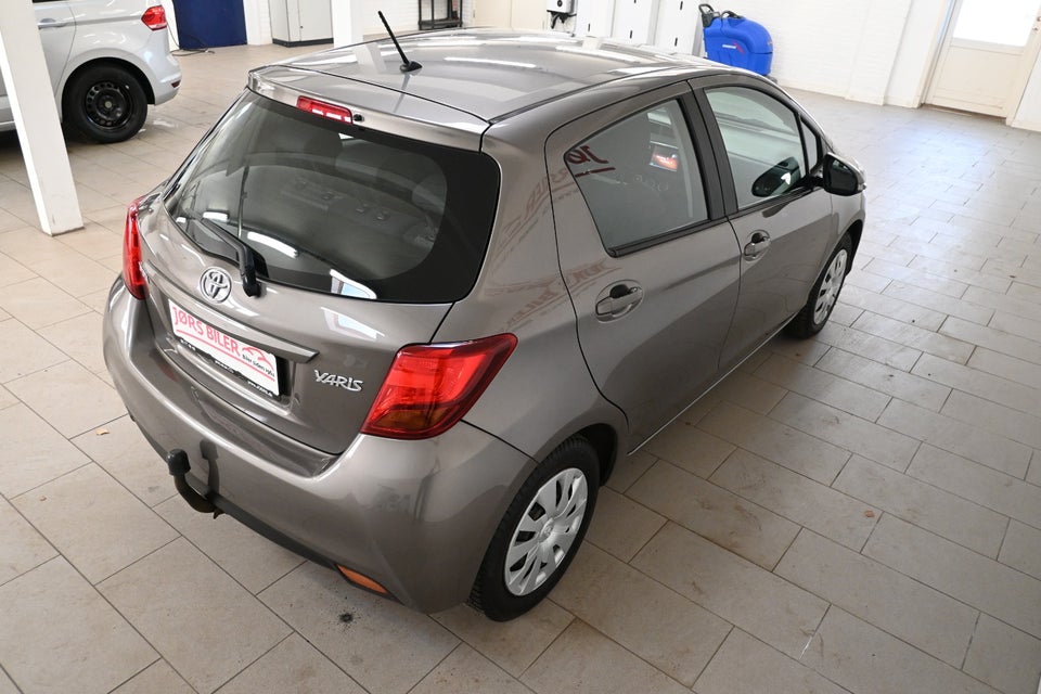 Toyota Yaris 1,3 VVT-i T2 Komfort 5d