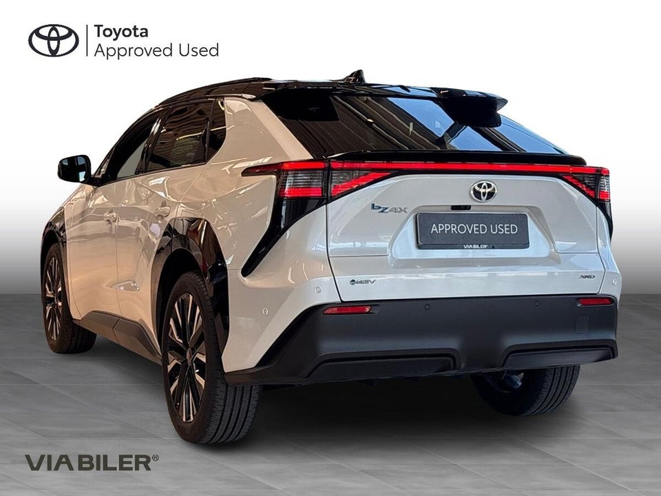 Toyota bZ4X 73 Executive AWD 5d