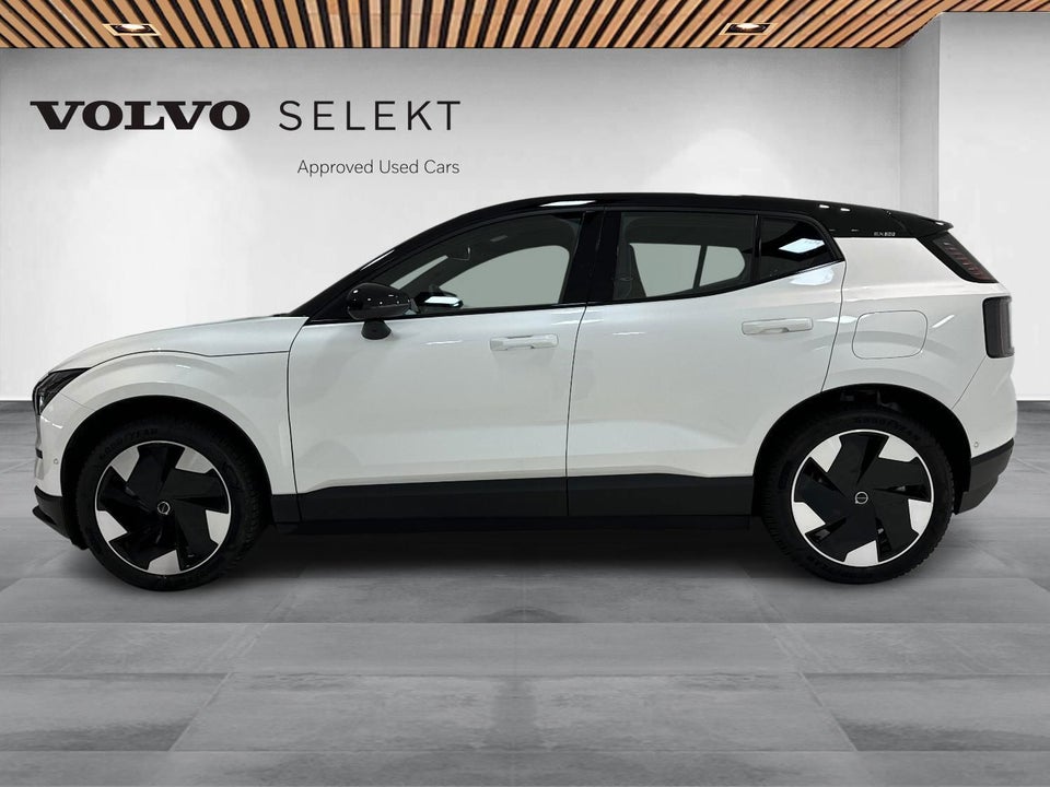 Volvo EX30 Extended Range Ultra 5d