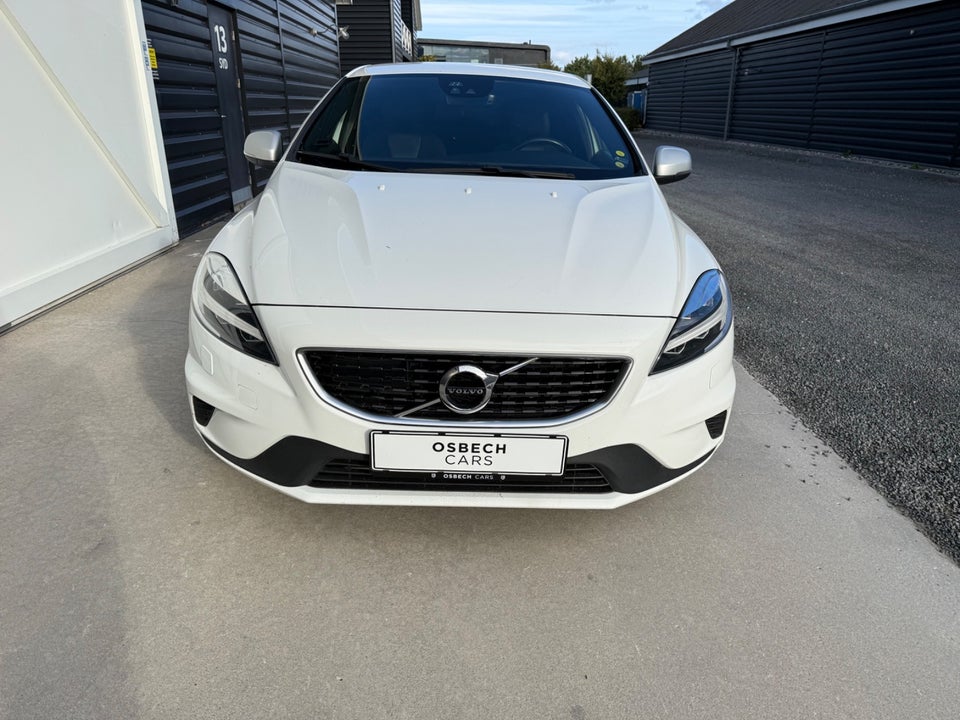 Volvo V40 2,0 T4 190 R-Design 5d