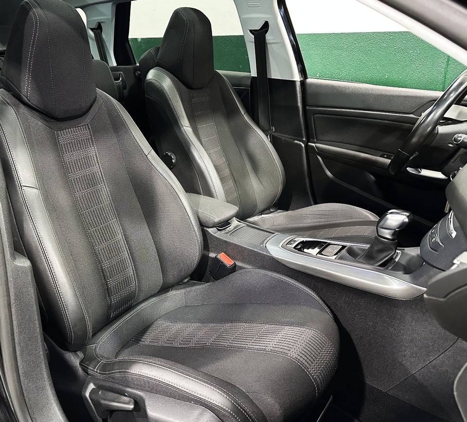 Peugeot 308 1,6 BlueHDi 120 Allure Sky SW EAT6 5d