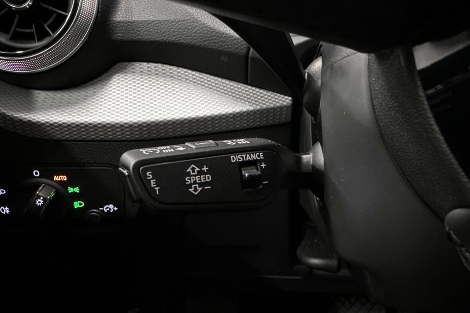 Audi Q2 35 TFSi S-line S-tr. 5d