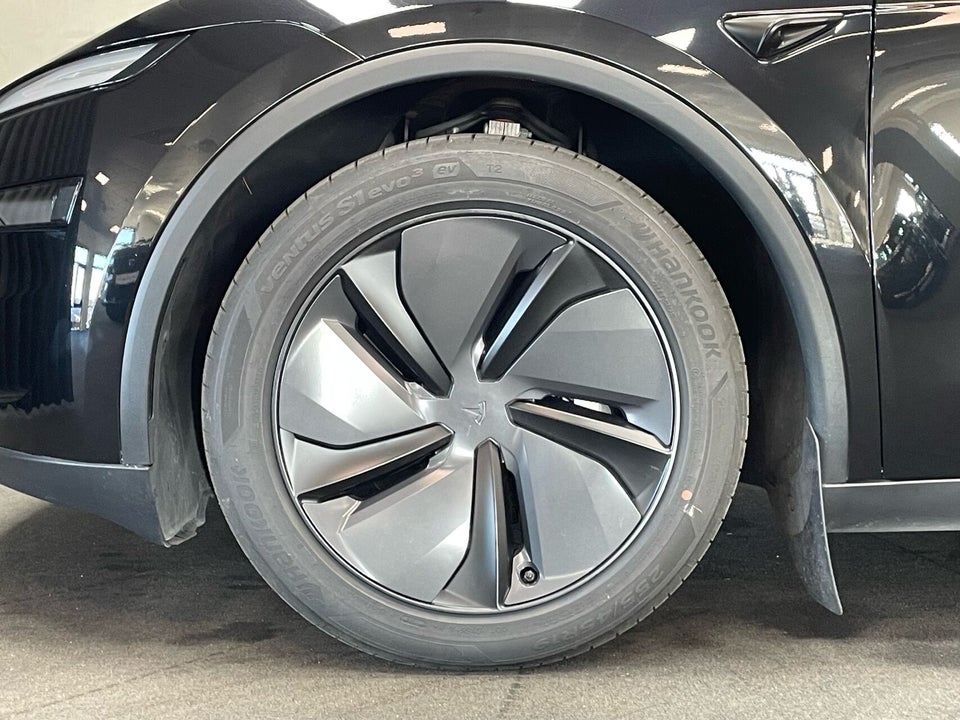 Tesla Model Y Premium Long Range AWD 5d