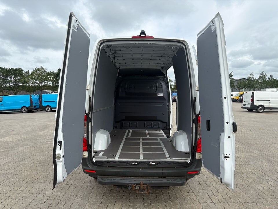 Mercedes Sprinter 316 2,2 CDi A2 Kassevogn aut. RWD