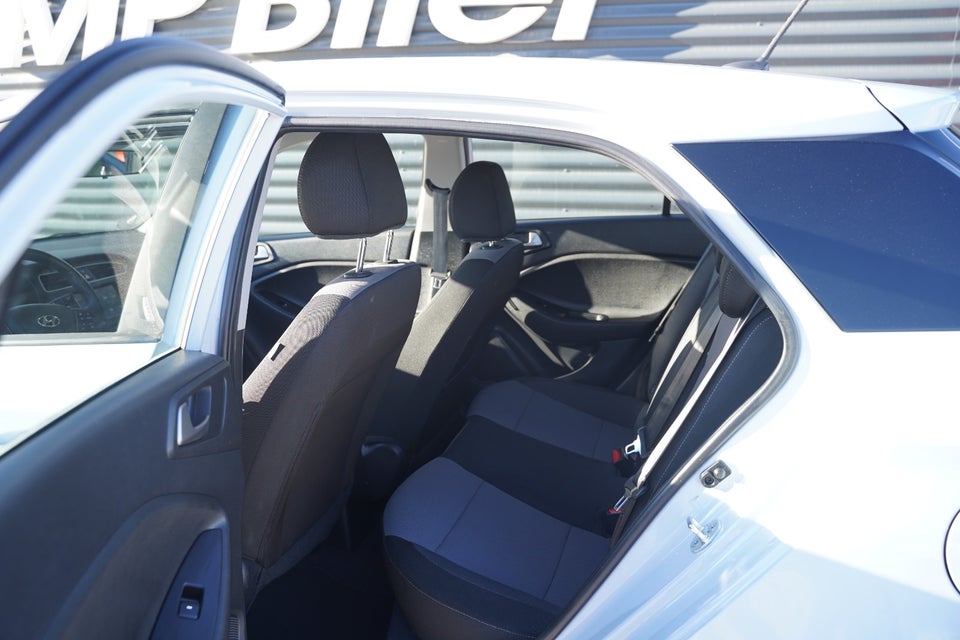 Hyundai i20 1,0 T-GDi Trend DCT 5d