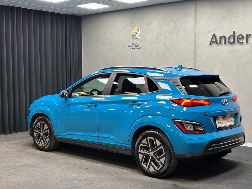 Hyundai Kona 64 EV Essential 5d
