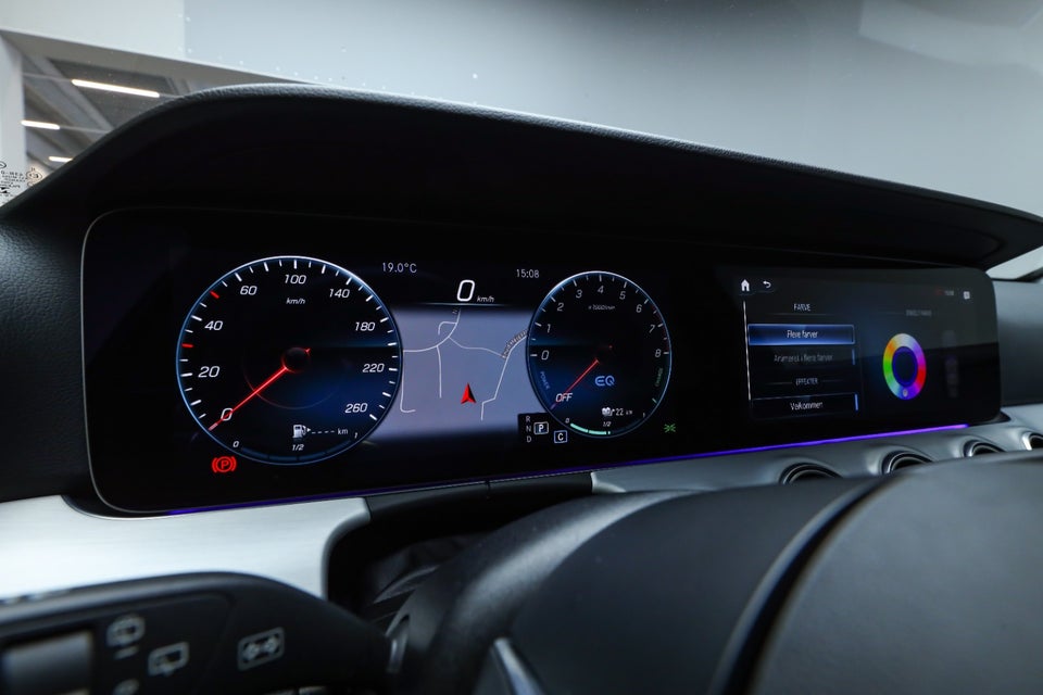 Mercedes E300 e 2,0 Advantage stc. aut. 5d