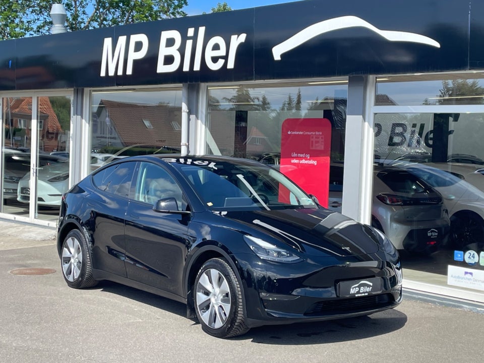 Tesla Model Y Long Range AWD 5d