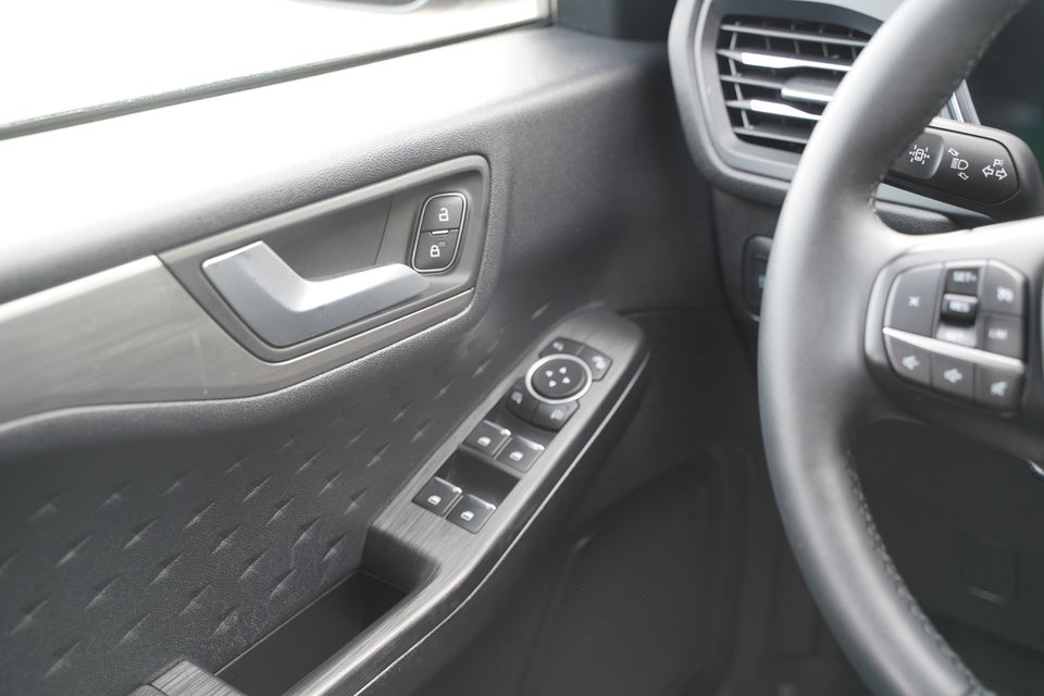 Ford Kuga 2,5 PHEV Titanium CVT 5d