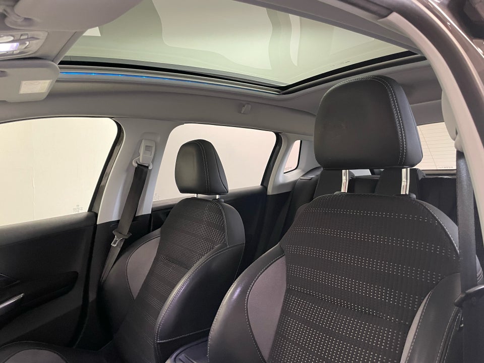 Peugeot 2008 1,2 PureTech 110 Exclusive+ EAT6 5d