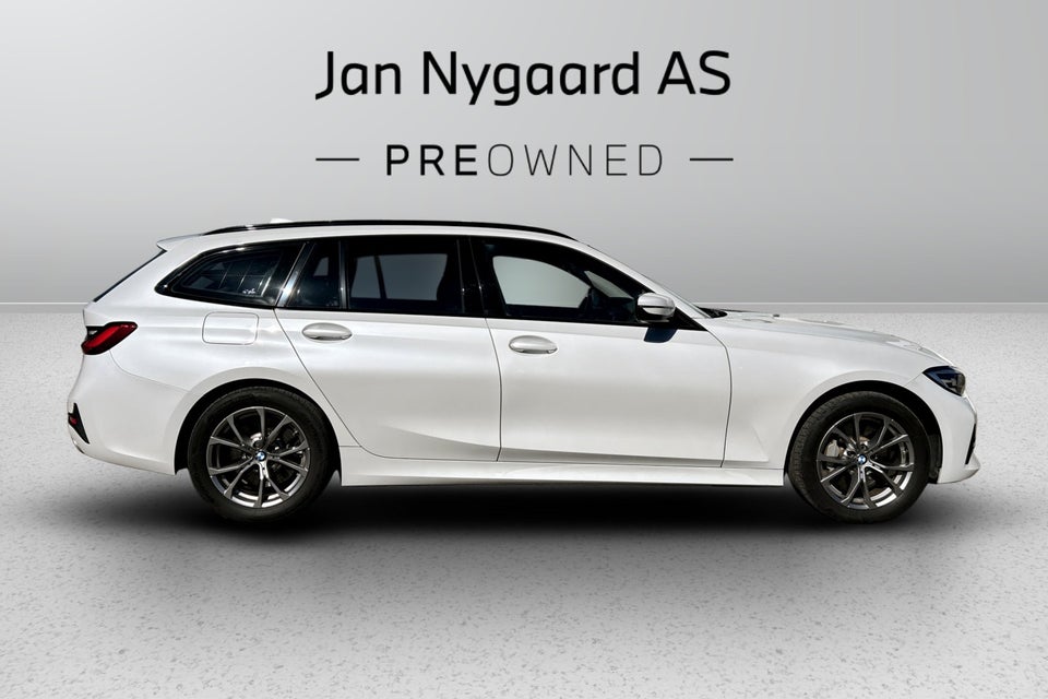 BMW 330e 2,0 Touring Sport Line aut. 5d