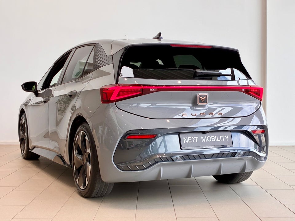 Cupra Born 58  5d