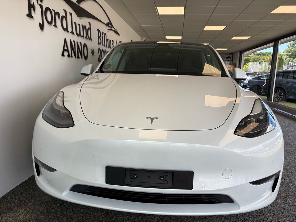 Tesla Model Y Long Range AWD 5d