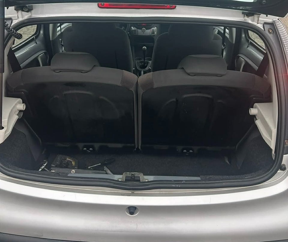 Citroën C1 1,0i  5d