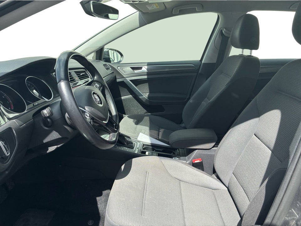 VW Golf VII 1,5 TSi 130 Comfortline Variant DSG 5d