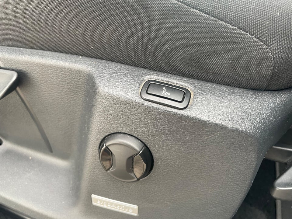 VW Touran 2,0 TDi 150 Highline DSG 7prs 5d