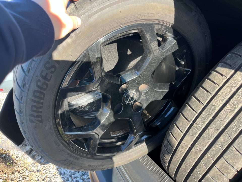 Opel Crossland 1,2 T 130 GS aut. 5d