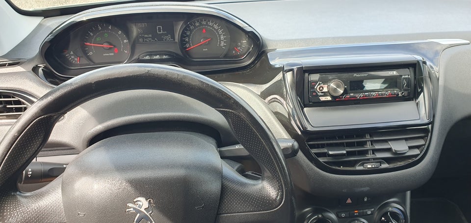 Peugeot 208 1,0 VTi Access 5d
