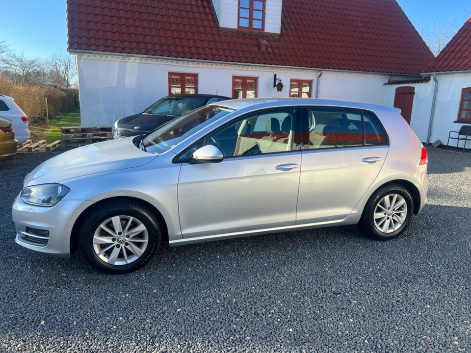 VW Golf VII 1,4 TSi 122 Comfortline BMT 5d