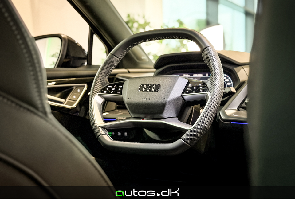 Audi Q4 e-tron 45 S-line Sportback 5d