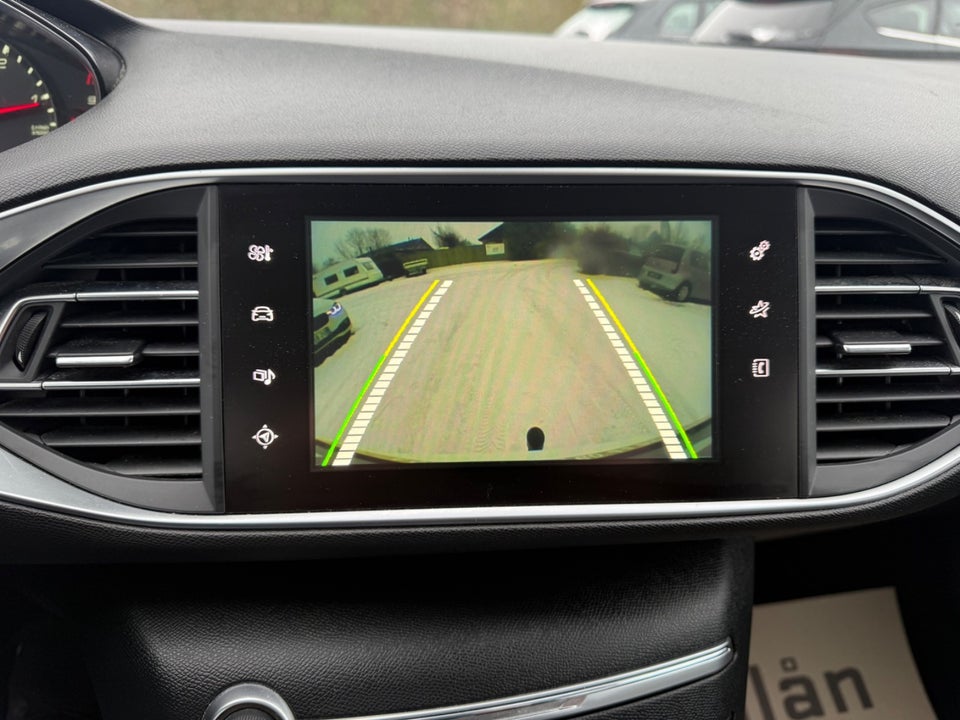 Peugeot 308 1,6 BlueHDi 120 Style 5d