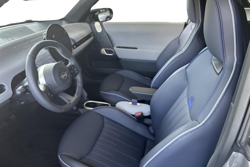 MINI Cooper SE Favoured Trim XL 3d