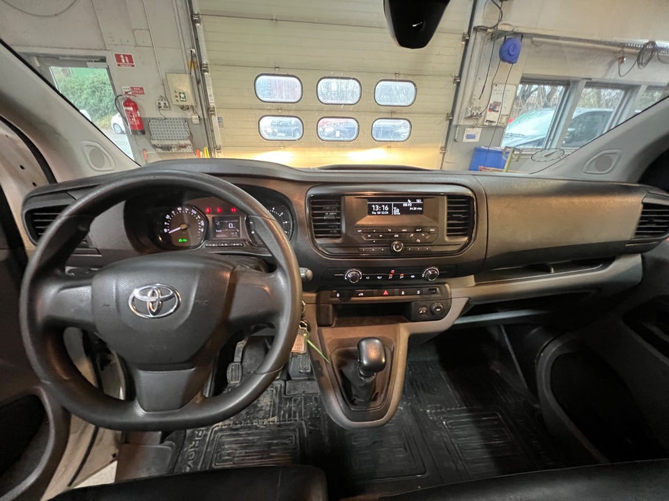 Toyota ProAce 2,0 D 122 Long Comfort 5d