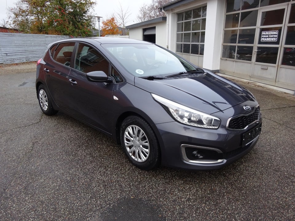 Kia Ceed 1,0 T-GDi Style+ Clim 5d