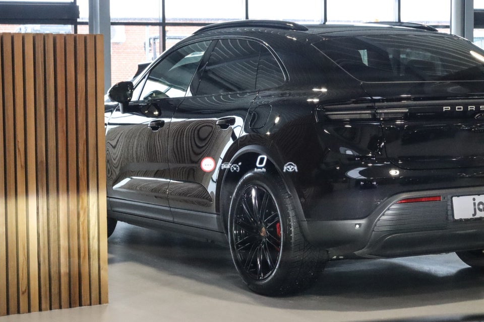 Mercedes EQE350 AMG Line 4d