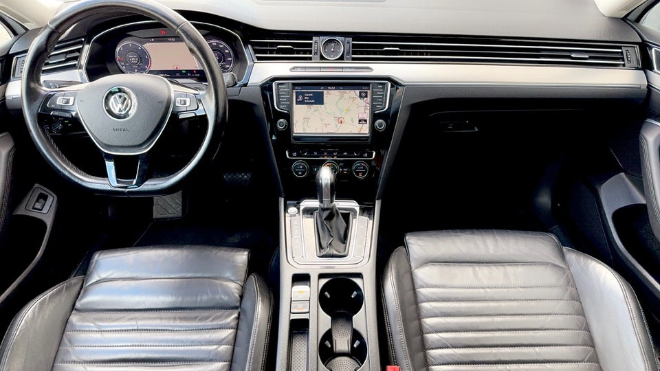 VW Passat 2,0 TDi 240 Highline Variant DSG 4Motion 5d