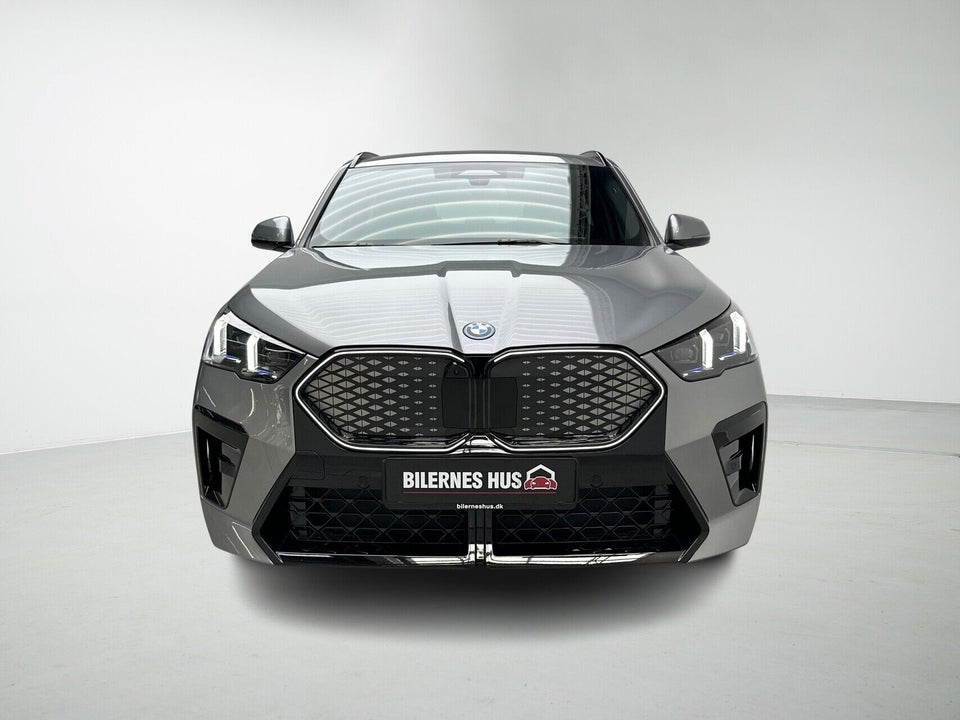 BMW iX2 xDrive30 M-Sport 5d