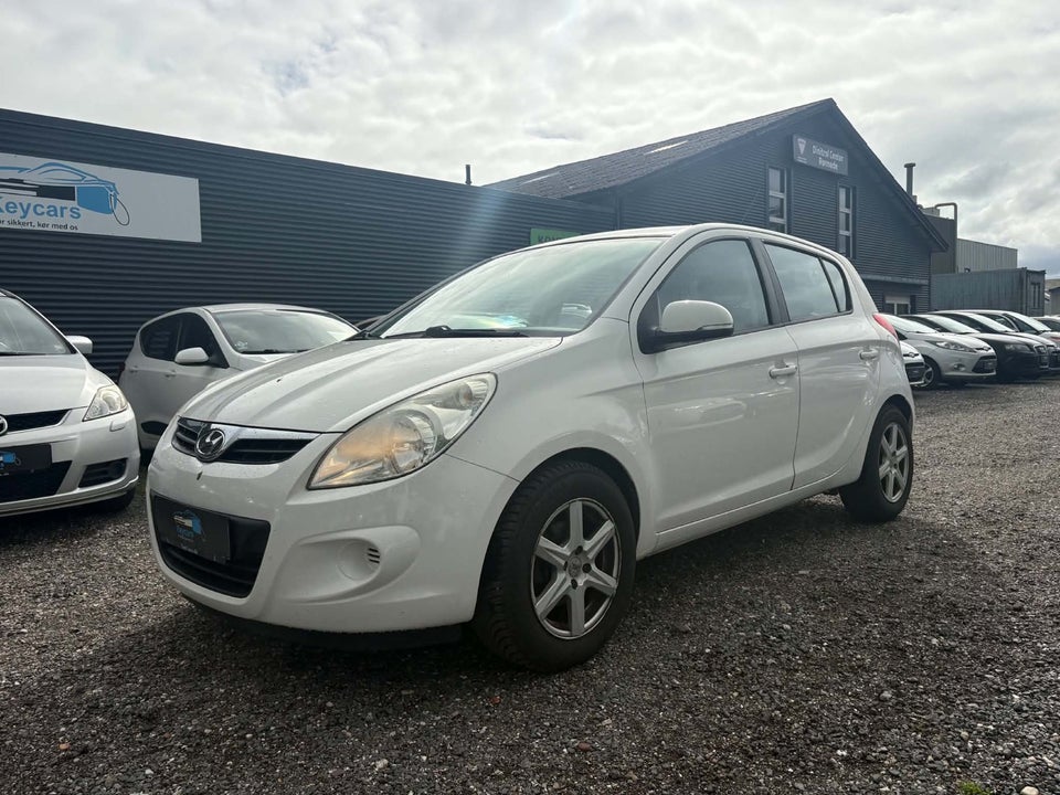 Hyundai i20 1,25 Classic 5d