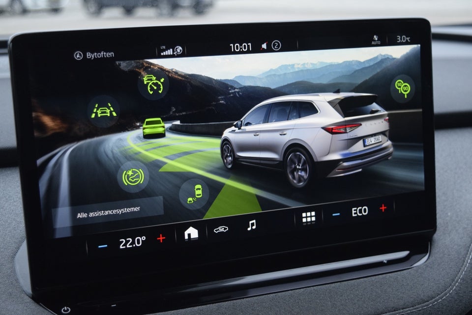 Skoda Enyaq 60 iV Loft 5d