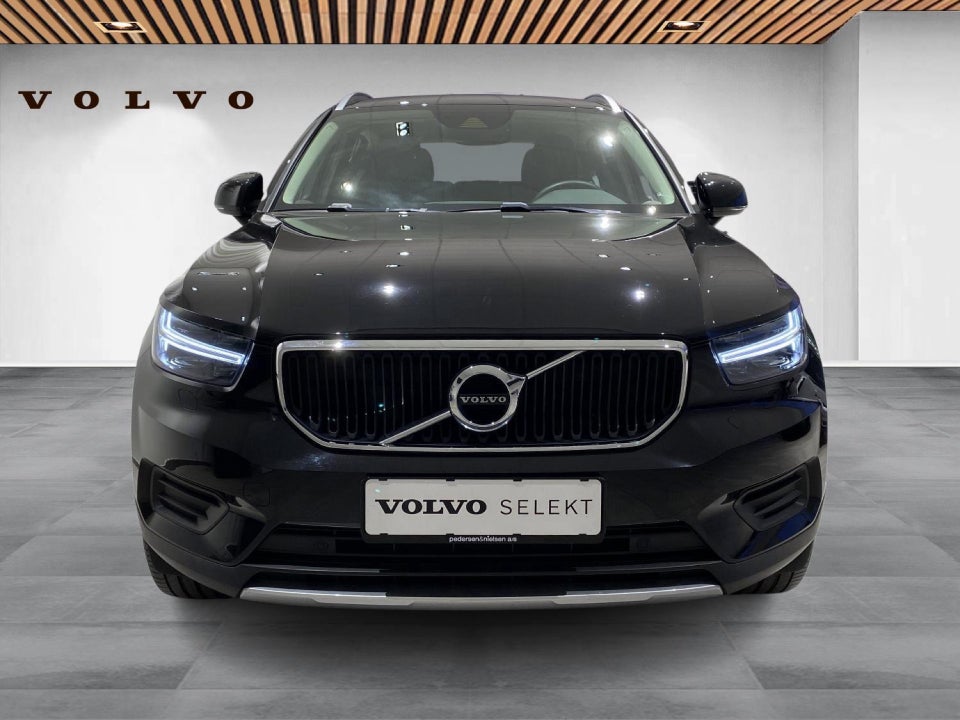 Volvo XC40 1,5 T3 163 Momentum aut. 5d