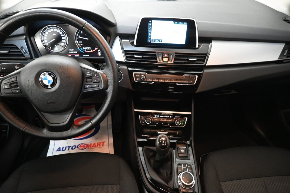 BMW 216i 1,5 Gran Tourer Connected 7prs 5d