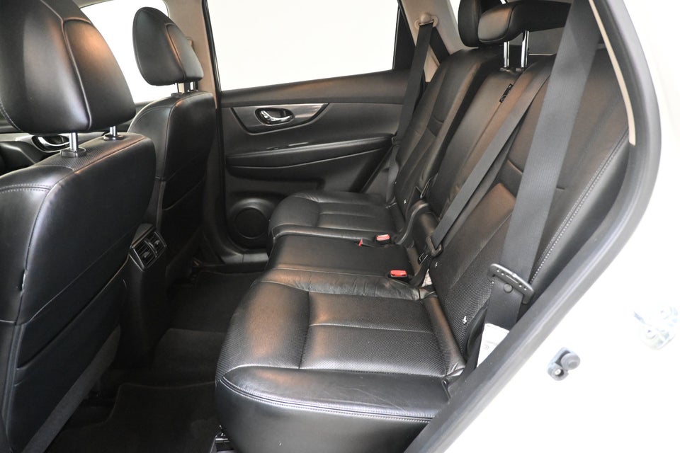 Nissan X-Trail 1,6 Dig-T 163 Tekna 5d