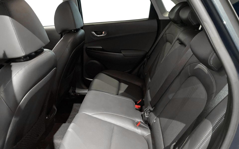 Hyundai Kona 64 EV Ultimate 5d