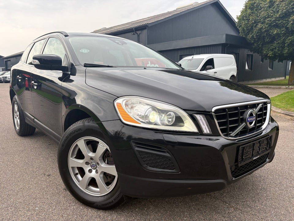Volvo XC60 2,4 D5 215 Momentum aut. AWD Van 5d