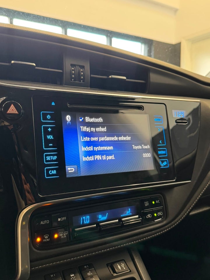 Toyota Auris 1,8 Hybrid H2 Comfort Touring Sports CVT 5d