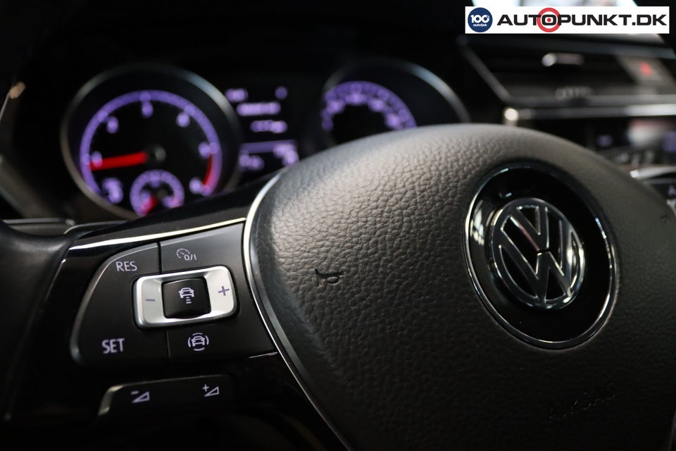 VW Touran 1,6 TDi 115 Comfortline Connect DSG 7prs 5d