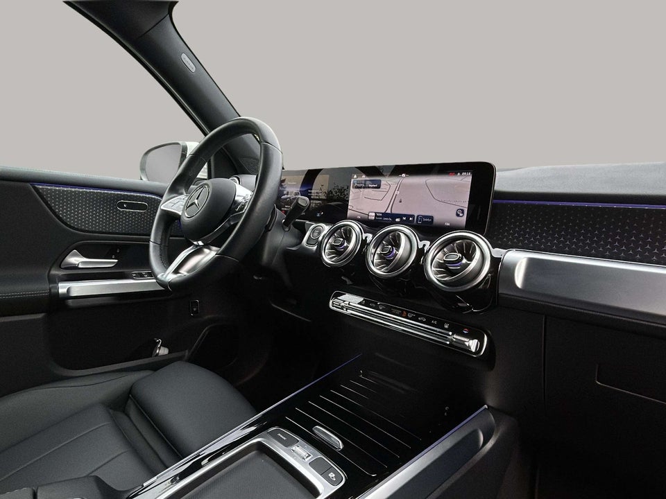 Mercedes EQB300 Progressive Advance Plus 4Matic 7prs 5d