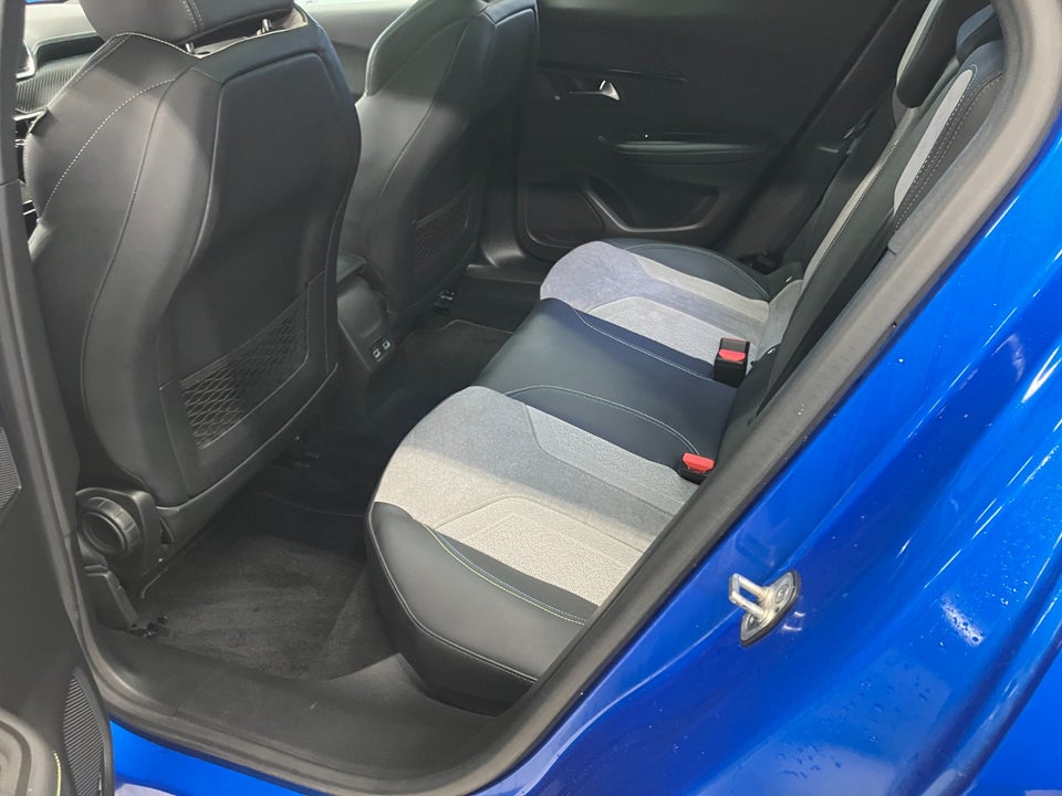 Peugeot e-2008 50 GT 5d