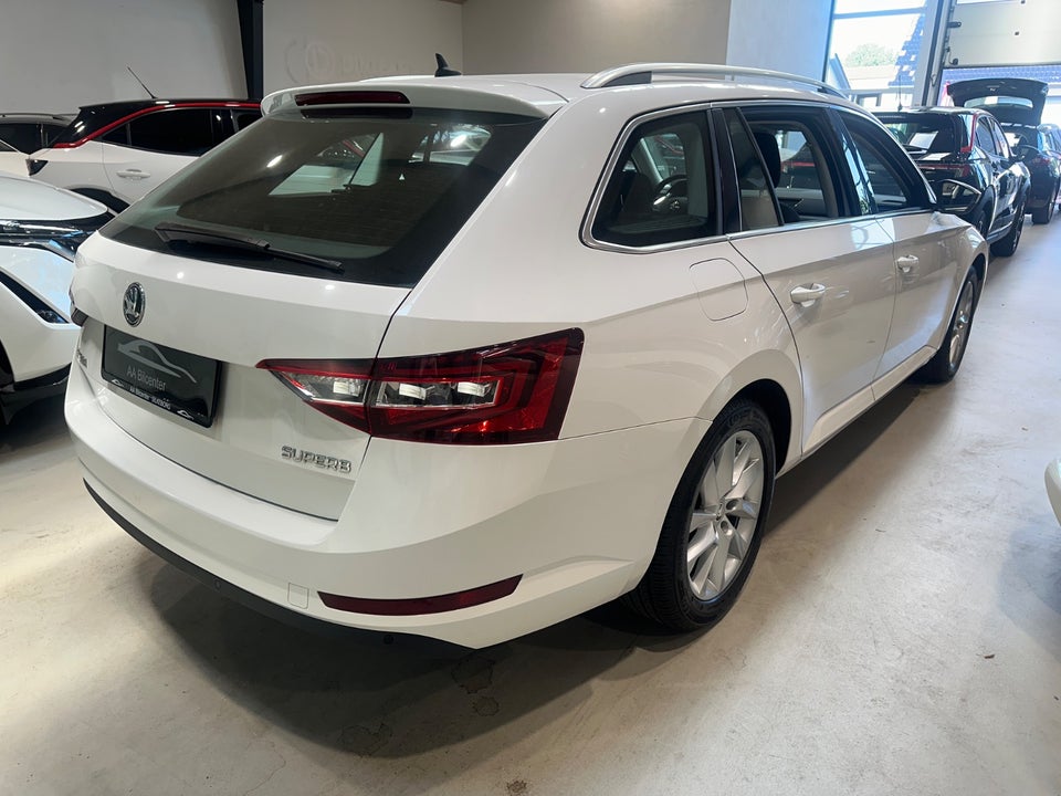 Skoda Superb 1,4 TSi 150 Style Combi DSG 5d