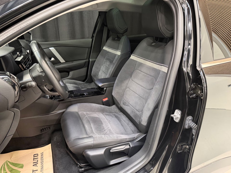 Citroën ë-C4 X 50 Palais Sky 4d