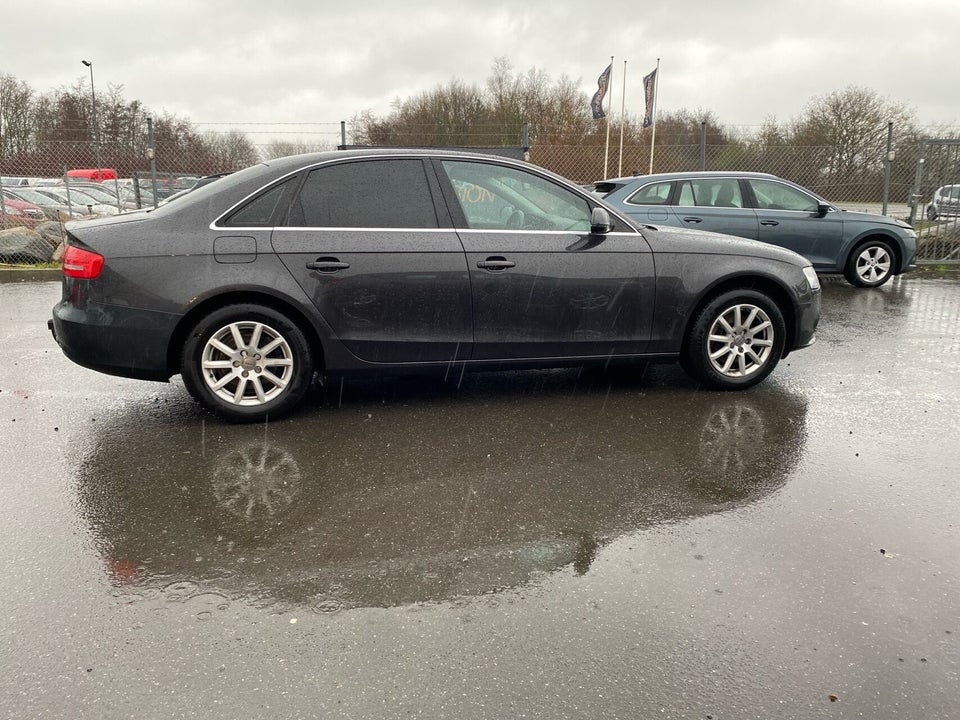 Audi A4 2,0 TDi 143 Multitr. 4d