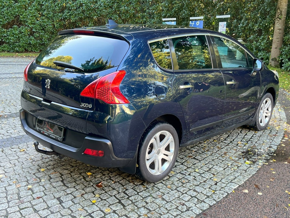 Peugeot 3008 1,6 HDi 110 Premium 5d